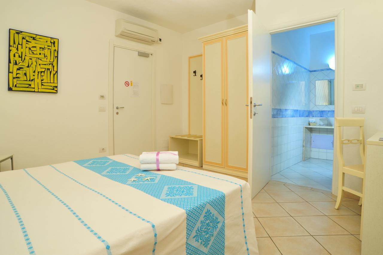 Hotel Stella Marina San Teodoro  Exterior photo